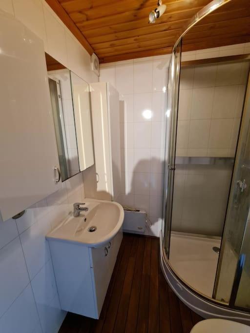 Cozy Apartment In The City Center Of Strömstad Eksteriør bilde